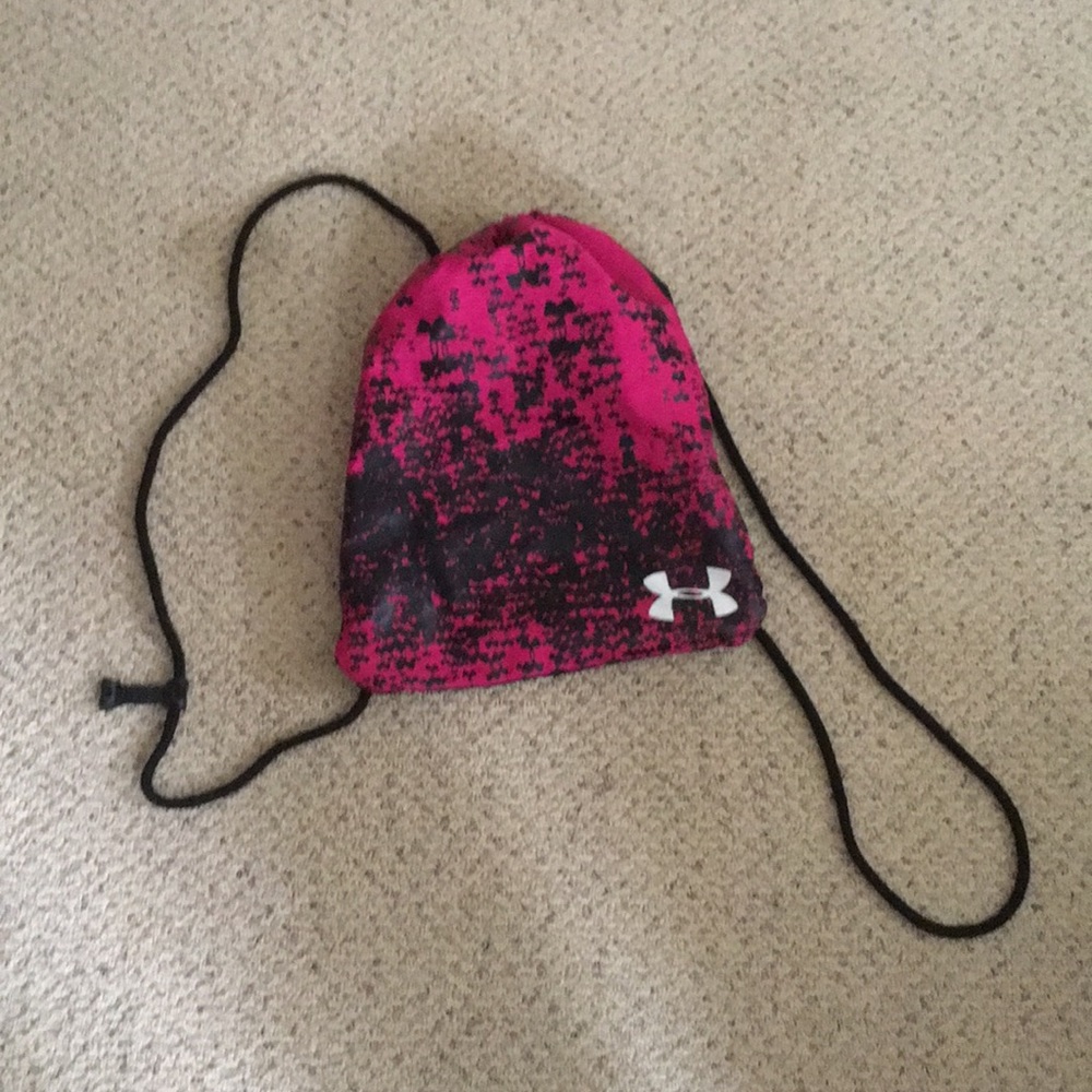 Under armour drawstring bag